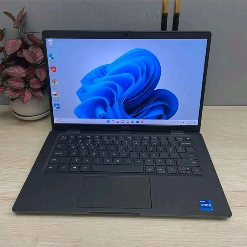 DELL Latitude 7320